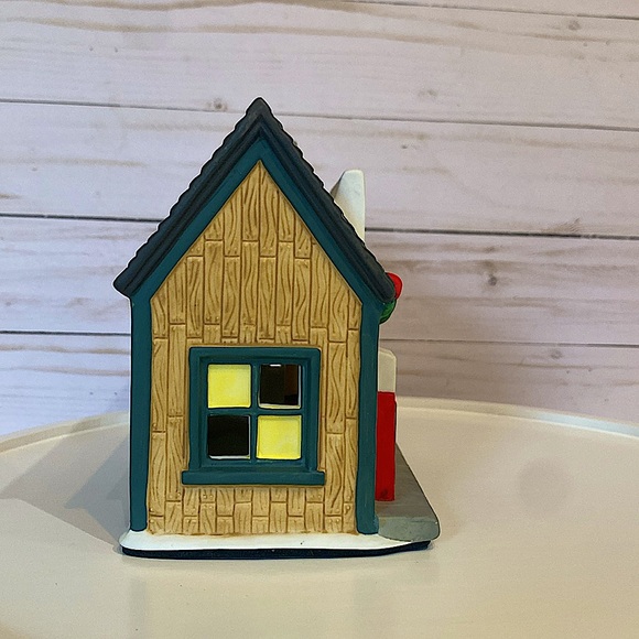 COCA COLA - Round The Square Sleigh Rides - Town Square Collection - Picture 5 of 12